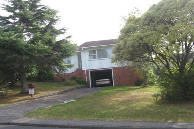Photo of property in 39 Lynden Avenue, Hillcrest, Auckland, 0627