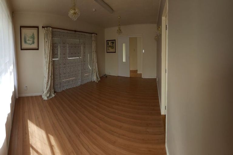 Photo of property in 28 Delaware Crescent, Russley, Christchurch, 8042