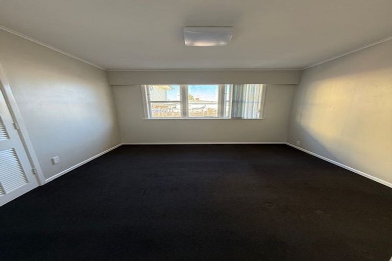 Photo of property in 36 Rathgar Road, Henderson, Auckland, 0610