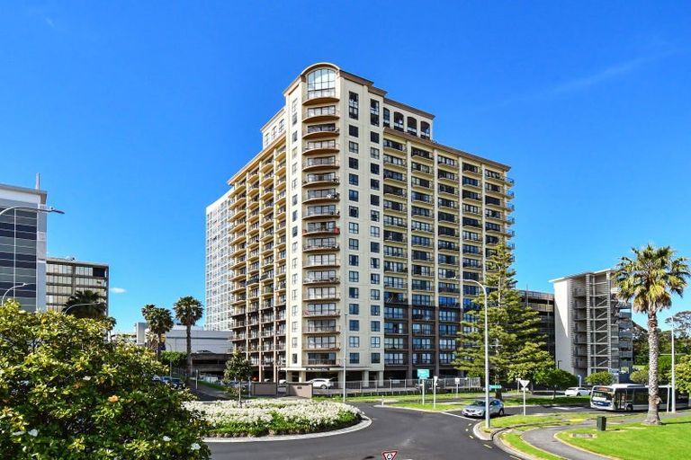 Photo of property in The Rennaissance, 6k/18 Ronwood Avenue, Manukau, Auckland, 2104
