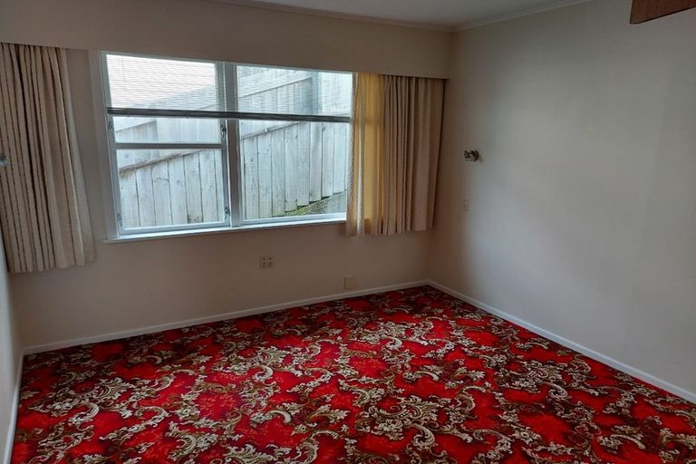 Photo of property in 11 Angell Street, Johnsonville, Wellington, 6037