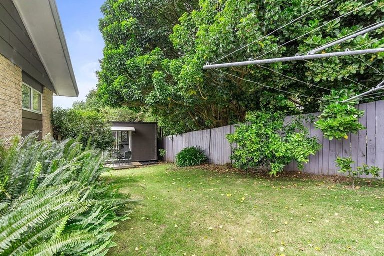 Photo of property in 2/50 Finlayson Avenue, Clendon Park, Auckland, 2103
