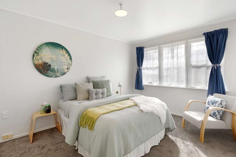 Photo of property in 27 Freyberg Street, Levin, 5510