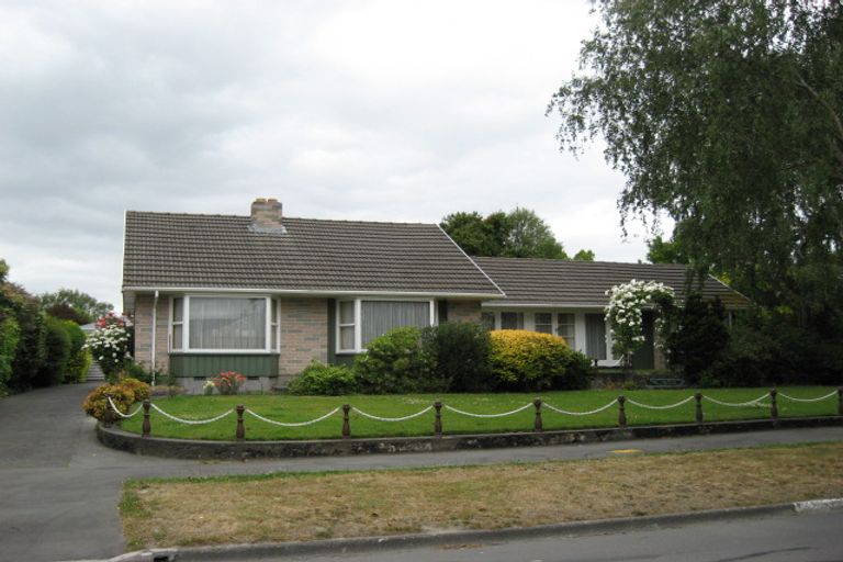 Photo of property in 4 Deepdale Street, Burnside, Christchurch, 8053