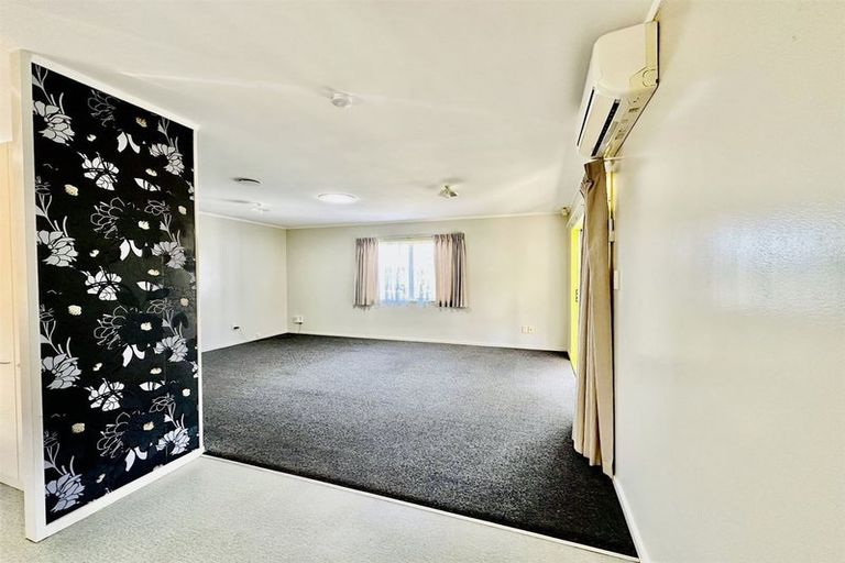 Photo of property in 30a Meadow Street, Mount Wellington, Auckland, 1062