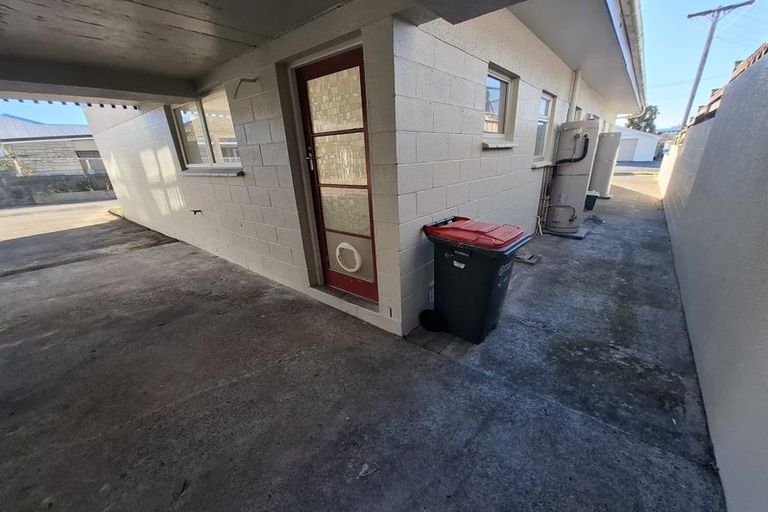 Photo of property in 33 Fulford Street, New Plymouth, 4310
