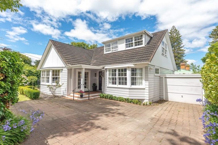 Photo of property in 34 Oakland Avenue, Saint Johns Hill, Whanganui, 4500
