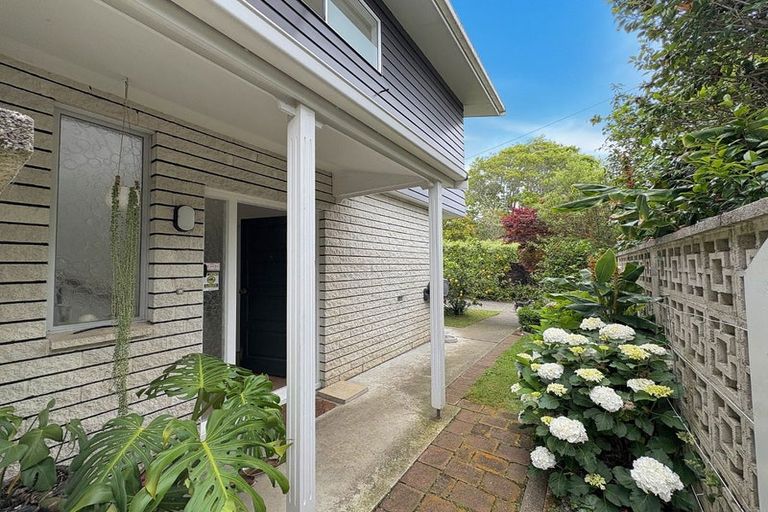 Photo of property in 48 Great North Road, Saint Johns Hill, Whanganui, 4500
