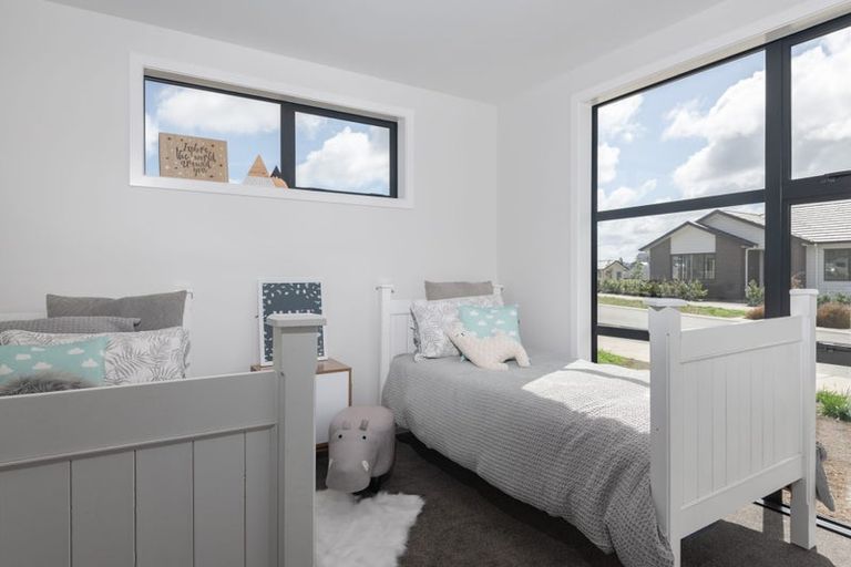 Photo of property in 15 Sands Road, Glenbervie, 0173