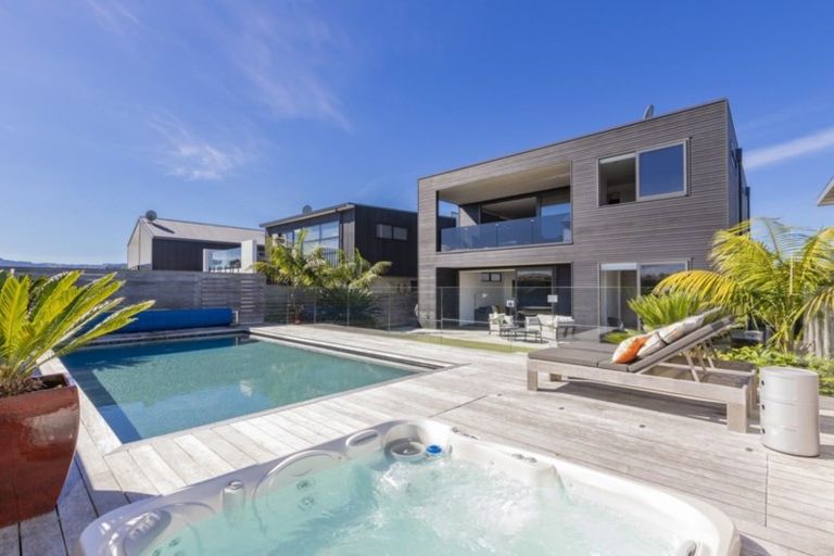 Photo of property in 48 Mangatawhiri Road, Omaha, 0986