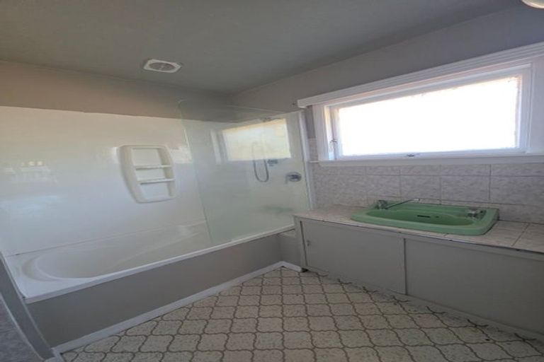 Photo of property in 153 Ilam Road, Ilam, Christchurch, 8041