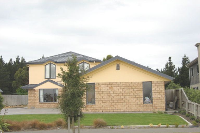 Photo of property in 558 Bower Avenue, Parklands, Christchurch, 8083