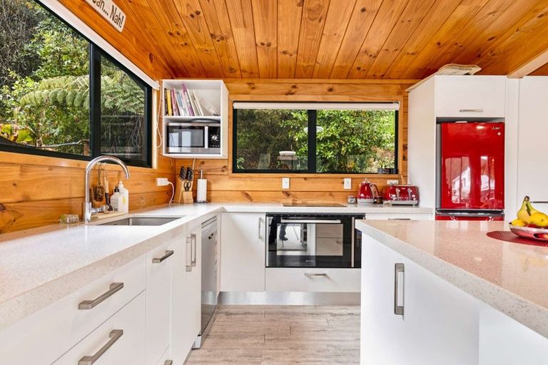 Photo of property in 9a Finlay Grove, Waikawa, Picton, 7220