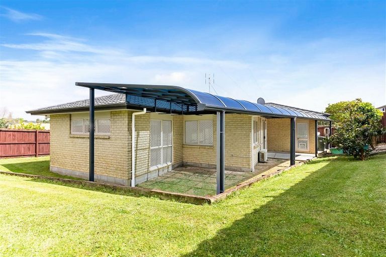 Photo of property in 26 Medvale Avenue, Flat Bush, Auckland, 2019