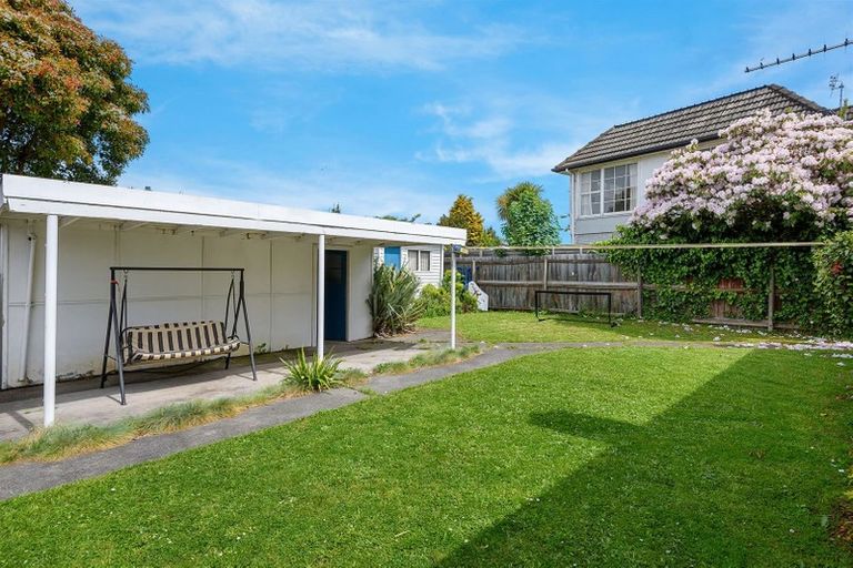 Photo of property in 63 Sevenoaks Drive, Bryndwr, Christchurch, 8053