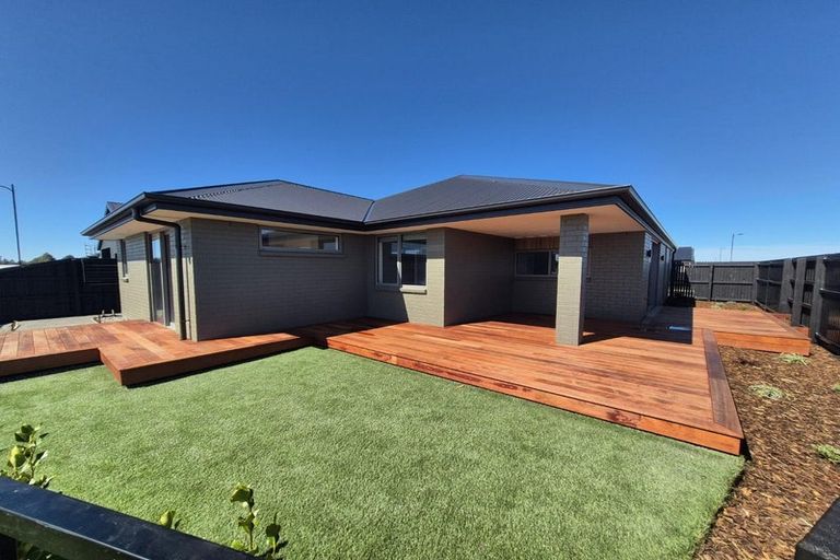 Photo of property in 30 Mcgrath Lane, Rangiora, 7400