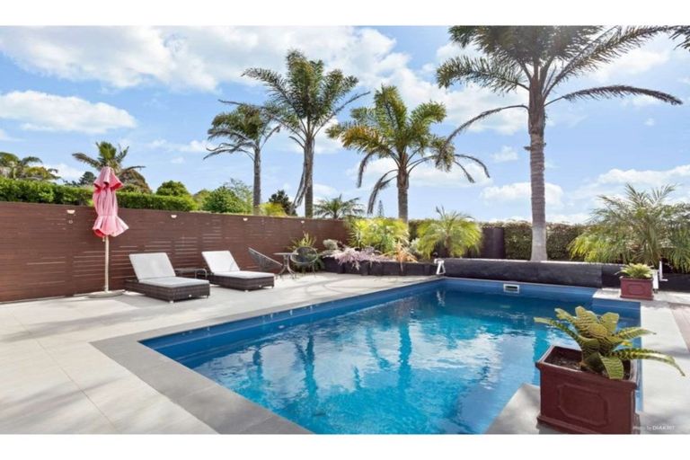 Photo of property in 12 Access Heights, Kerikeri, 0230