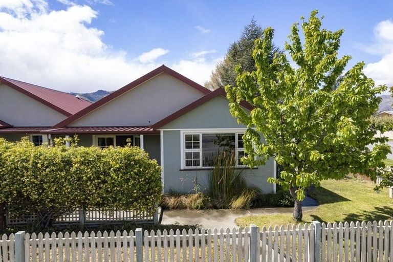 Photo of property in 2 Mayo Place, Cromwell, 9310