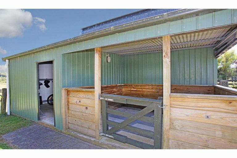 Photo of property in 41 Jack Paterson Road, Opaheke, Papakura, 2584