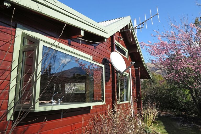 Photo of property in 151 Tenby Street, Wanaka, 9305