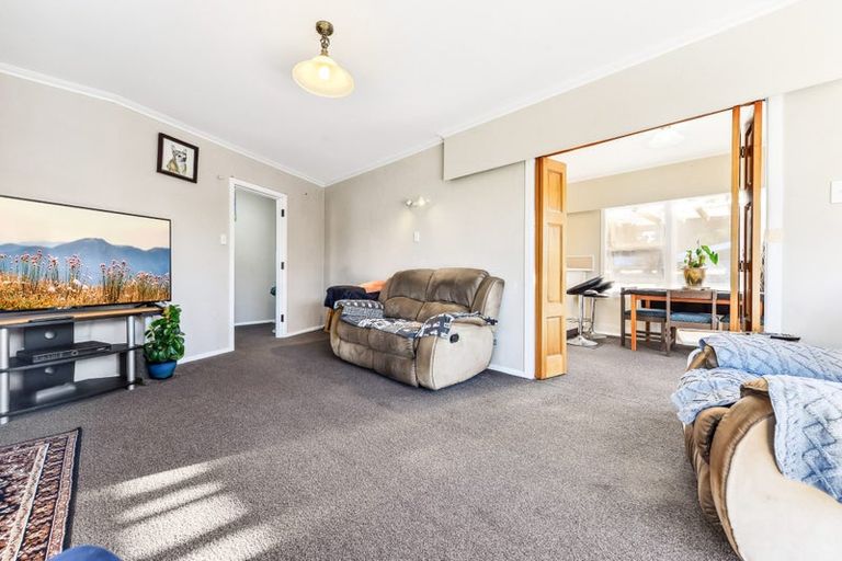 Photo of property in 20 Macmurdo Avenue, Glenview, Hamilton, 3206