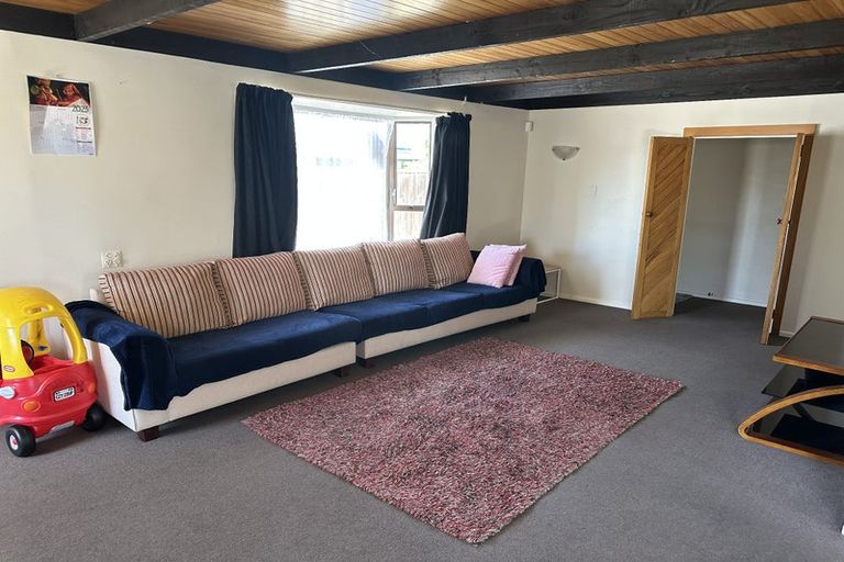 Photo of property in 195 Burwood Road, Burwood, Christchurch, 8083