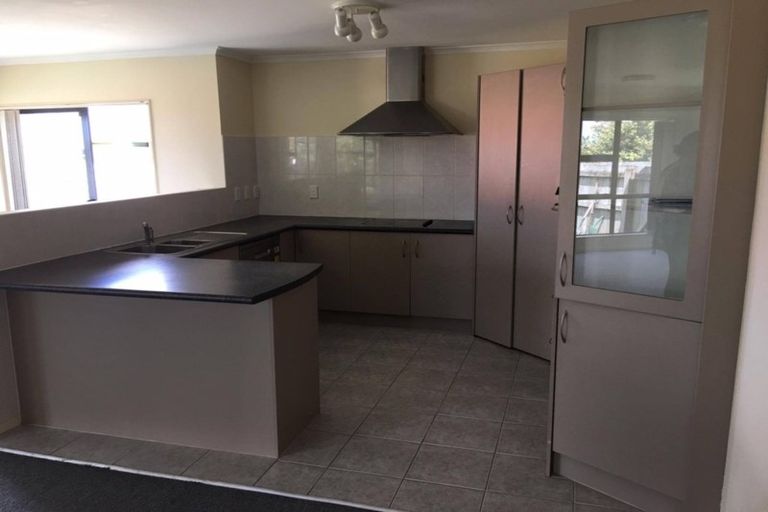 Photo of property in 14 Keri Vista Rise, Papakura, 2110