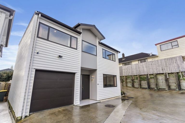 Photo of property in 86a Kelman Road, Kelston, Auckland, 0602