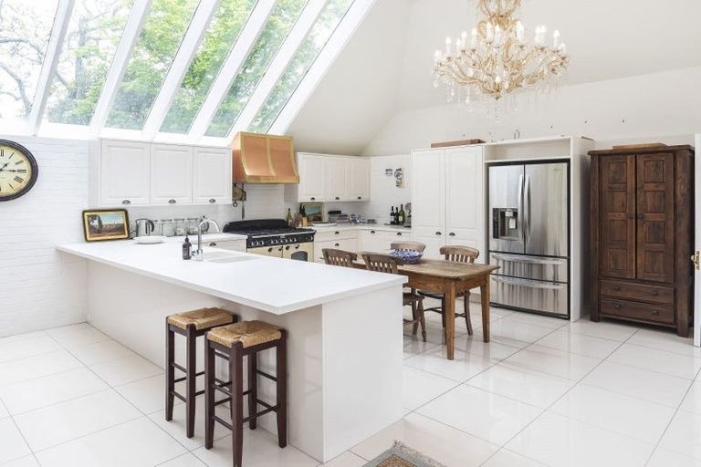 Photo of property in 14 Weka Street, Fendalton, Christchurch, 8041