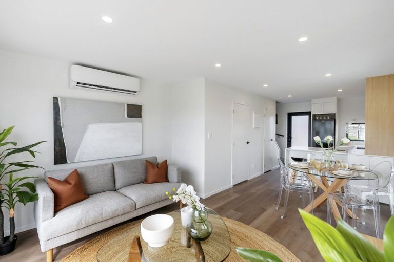 Photo of property in 8/4 Ngaroma House Drive, Hobsonville, Auckland, 0616