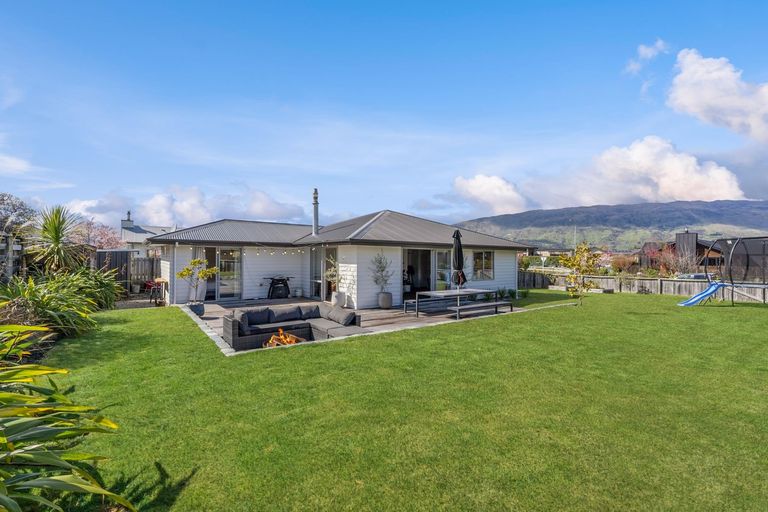 Photo of property in 40 West Meadows Drive, Wanaka, 9305