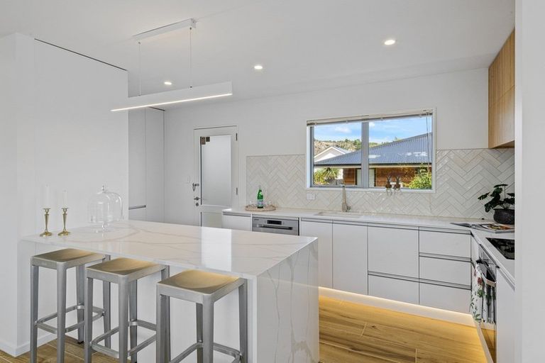 Photo of property in 85 Beachville Road, Redcliffs, Christchurch, 8081