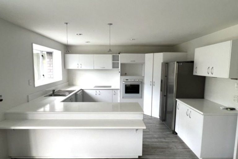 Photo of property in 5 Phoenix Lane, Northcote, Christchurch, 8052