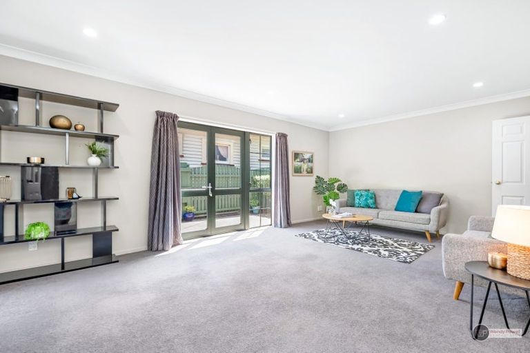 Photo of property in 9 Wilford Street, Woburn, Lower Hutt, 5011