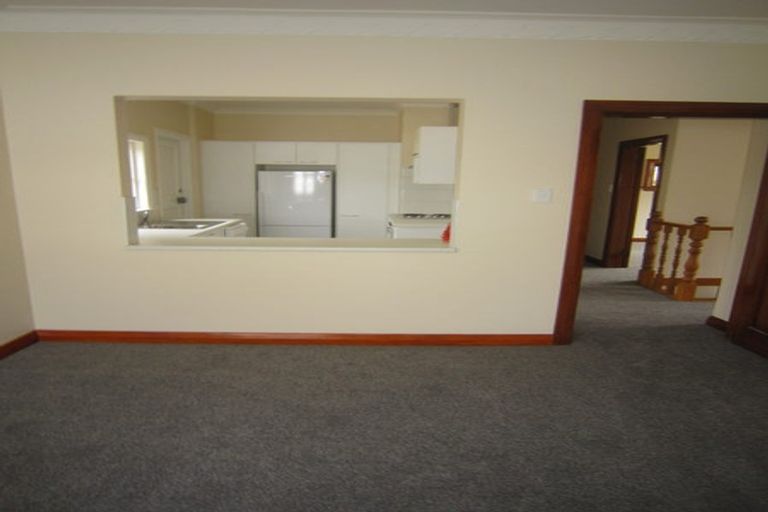 Photo of property in 150 The Ridgeway, Mornington, Wellington, 6021