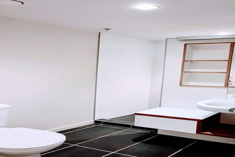 Photo of property in Piermont Apartments, 4i/82 Cable Street, Te Aro, Wellington, 6011