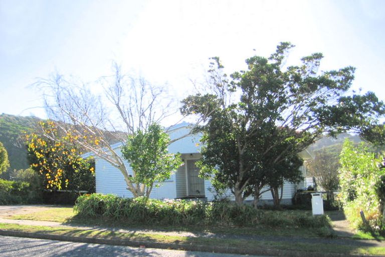 Photo of property in 7 Rangituhi Crescent, Takapuwahia, Porirua, 5022