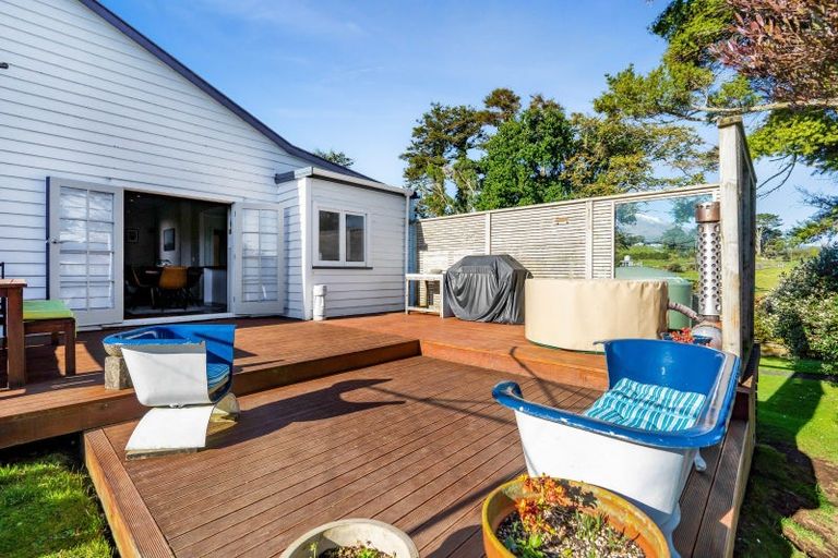 Photo of property in 272 Saunders Road, Okato, New Plymouth, 4381