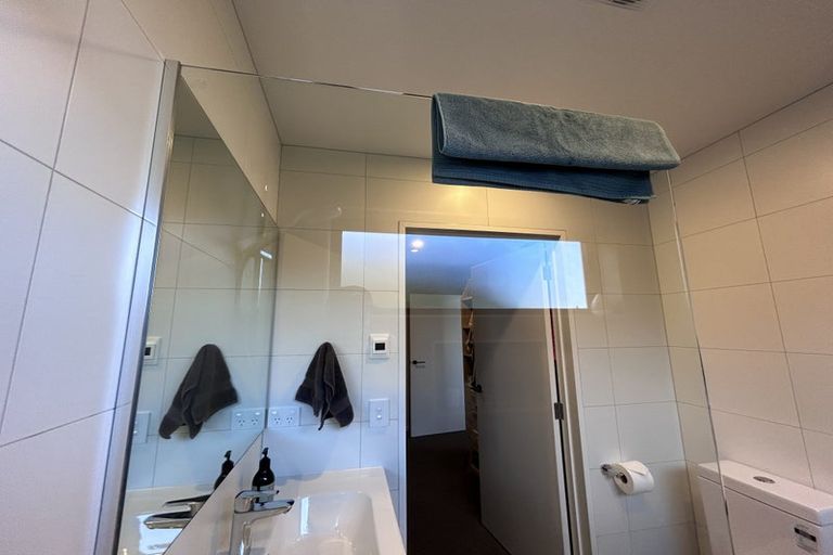 Photo of property in 2 Wanderer Lane, Jacks Point, Queenstown, 9371