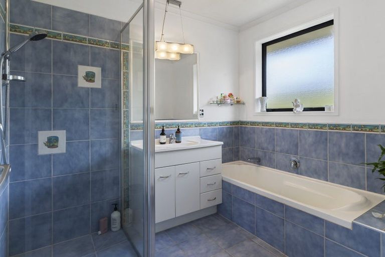 Photo of property in 24 Sunset Drive, Pukekohe, 2120