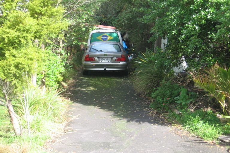 Photo of property in 8 Surville Place, Mairangi Bay, Auckland, 0630