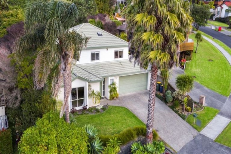 Photo of property in 32 Kate Sheppard Avenue, Torbay, Auckland, 0630