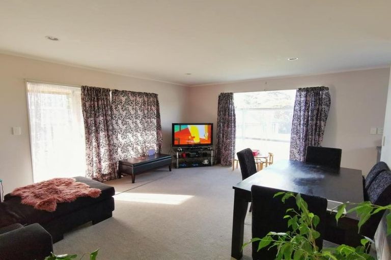 Photo of property in 151 Tirimoana Road, Te Atatu South, Auckland, 0602