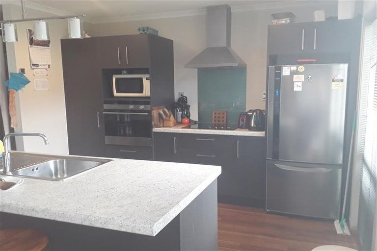 Photo of property in 26 Sunstone Crescent, Brown Owl, Upper Hutt, 5018