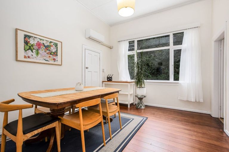 Photo of property in 74 Sar Street, Wadestown, Wellington, 6012