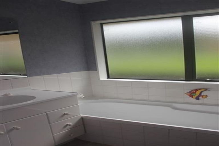 Photo of property in 25 Sample Road, Albany, Auckland, 0632