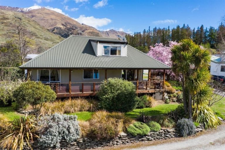 Photo of property in 9a Mill End, Wanaka, 9305