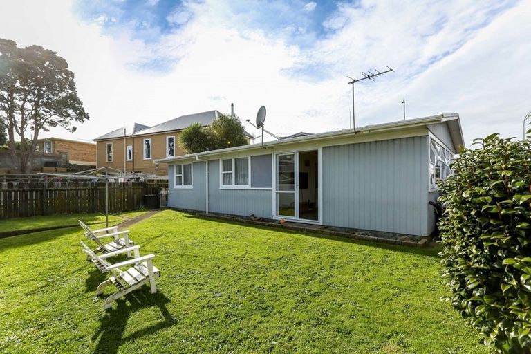 Photo of property in 25 Northgate, Strandon, New Plymouth, 4312