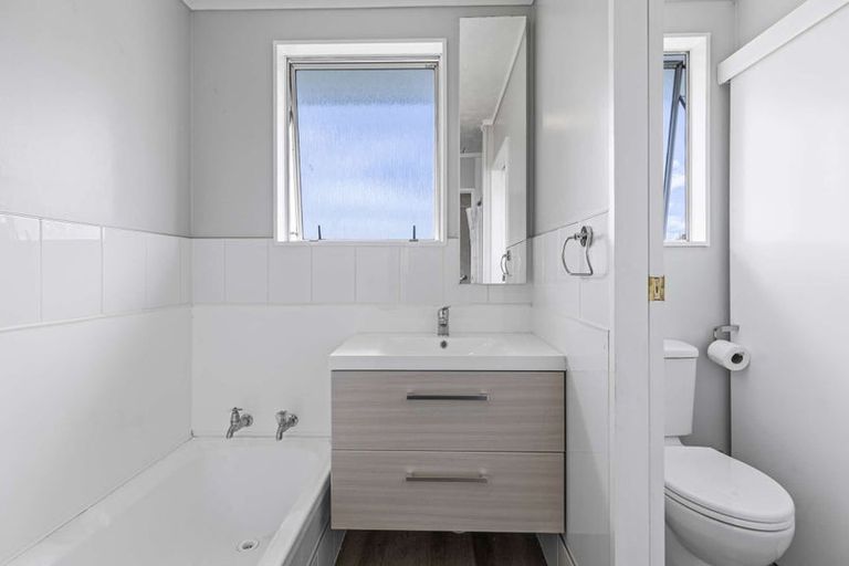 Photo of property in 2 Parkdale Drive, Aramoho, Whanganui, 4500