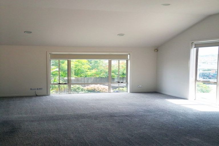 Photo of property in 6 Ponderosa Drive, Oteha, Auckland, 0632